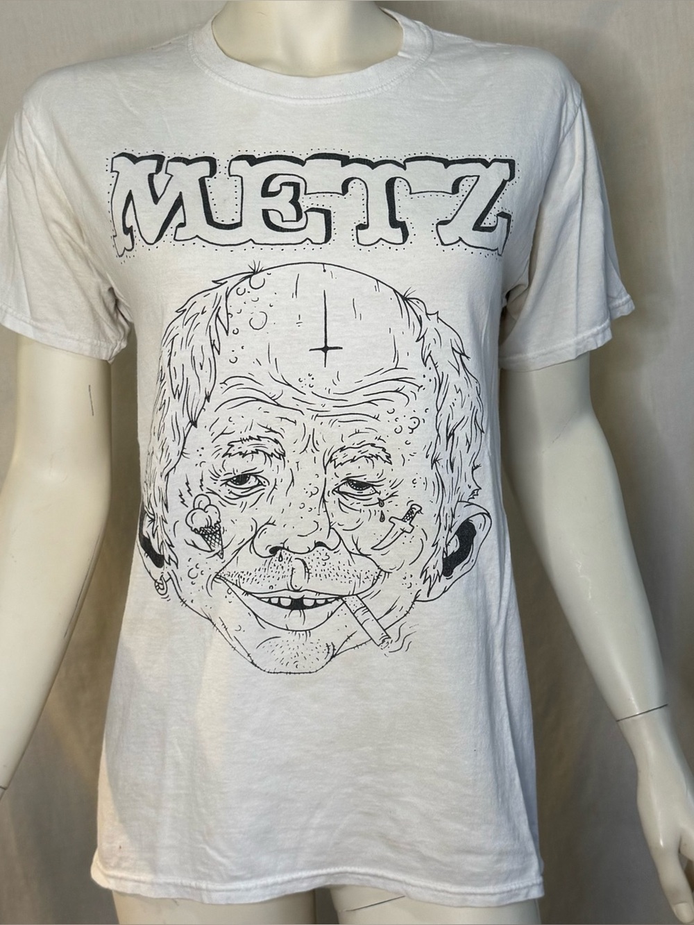 METZ band white short sleeves shirt size small